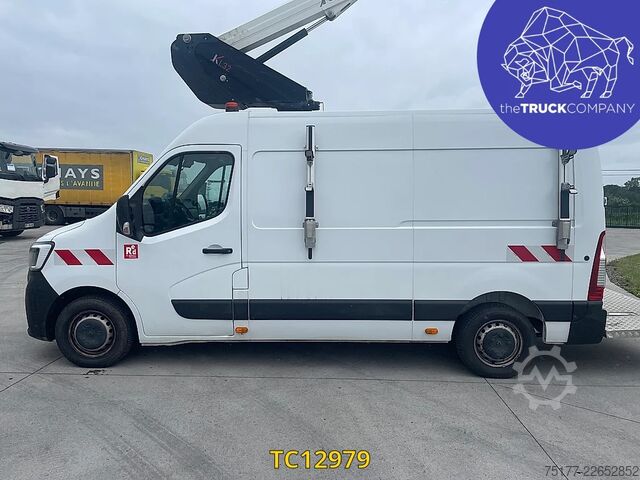 Plataforma elevatória Renault Master 145.35 klubb