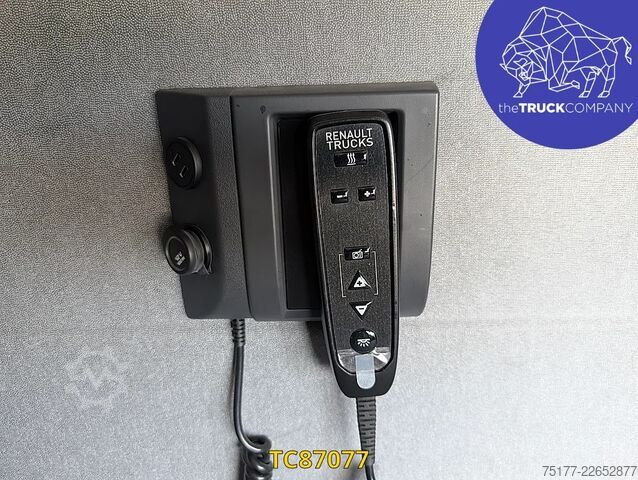 SZM tiêu chuẩn Renault T 520