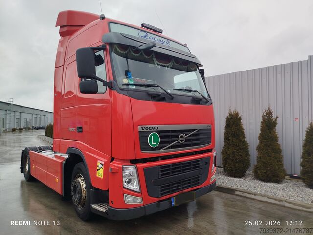 Standardni tegljač Volvo FH