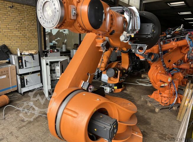 Industrijski robot KUKA KR360-2 KRC2 ED05