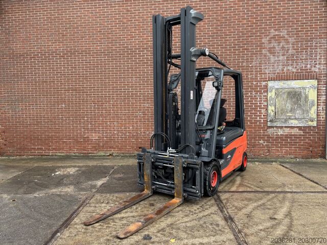 电动四轮叉车 Linde E30L-01