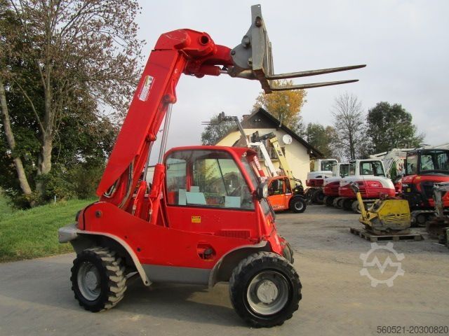 刚性伸缩臂叉装车 JCB 520-40 (2 Ton.-4m) Joystick - Palettengabel