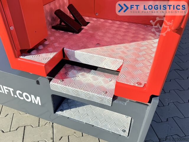 四向叉车 Combilift C3000GST GAS TRIPLEX 8300 FREE LIFT TOP1