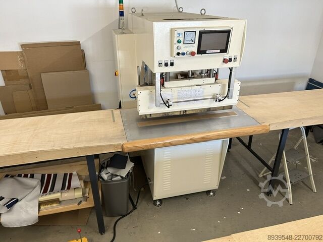 Folijas apstrādes iekārta Balacchi HF Welder BR10PT800