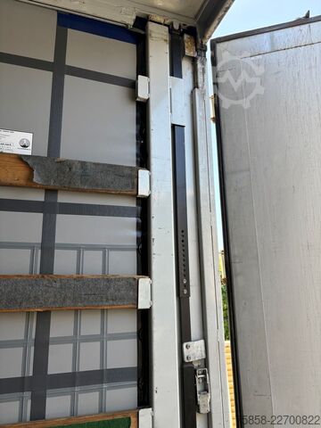 フラットベッドとタープ付きのスワップボディ Wecon Jumbo XXL Innen 3090 mm Hubdach Verzinkt