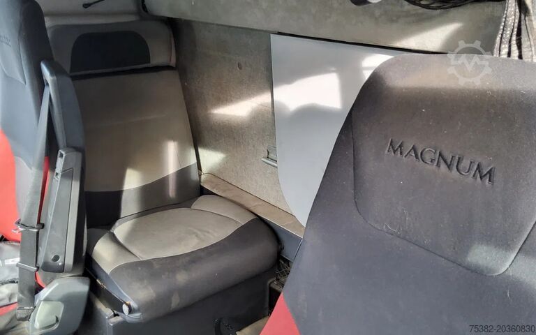 Estándar-SZM Renault Magnum 500 6x2 - PUSHER - EURO 5 - VF617JKA0000...