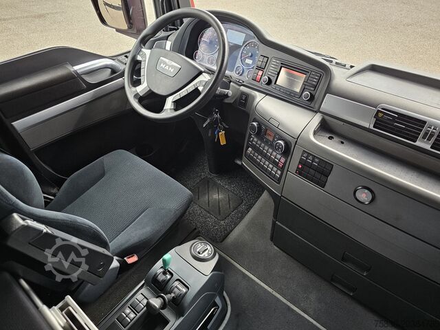 Autokrāna kravas automašīna MAN TGX 37.480 8x2-6 / HMF 85 t/m CRANE / KRAN