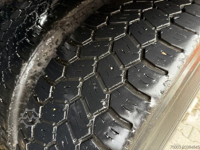 Φορτηγό μεταφοράς ξυλείας Kran Kesla 2124L