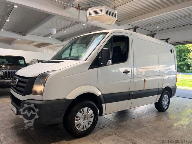 Xe van thùng kín VW Crafter TDI *Sortimo Regale*