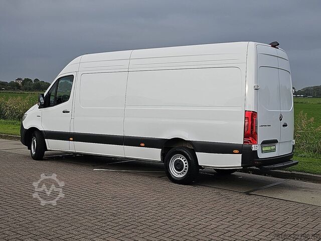 Gerabak stesen bumbung tinggi MERCEDES-BENZ ESPRINTER L3H2 81 kWh AC/DC