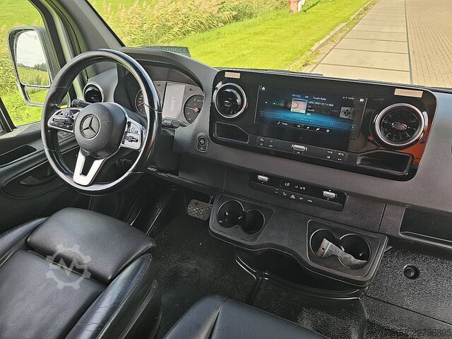 Hochdachkombi MERCEDES-BENZ SPRINTER 319 L2H2 V6 3.5T-AHG LED Mbux10 360Cam...