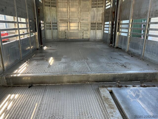 Transporte de gado Pezzaioli 1/2/3 Livestock Type 2 Perfect condition