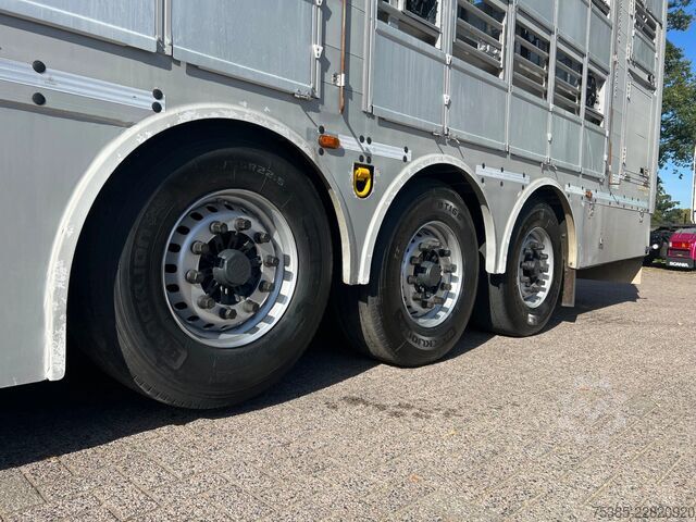 Transporte de gado Pezzaioli 1/2/3 Livestock Type 2 Perfect condition