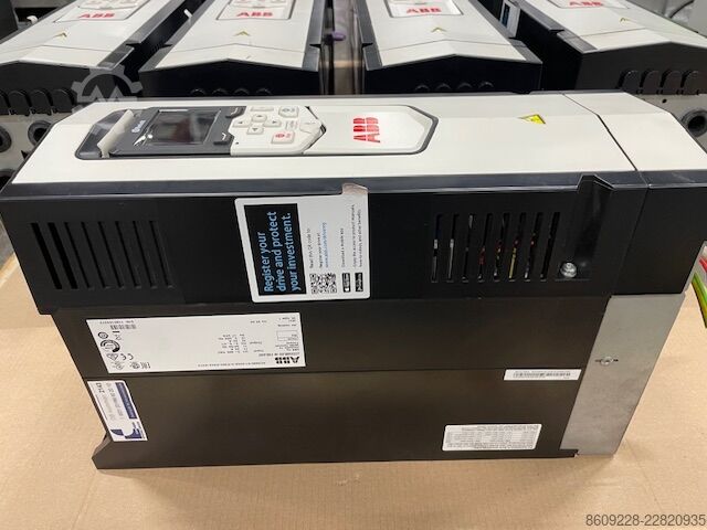 Valdymo blokas ABB ACS880-01-025A-3 Frequency Converter 400V 25A – 14 pcs