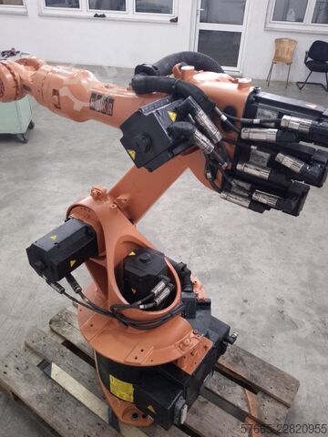 Robot industri KUKA KR16-2 KRC2 ED05