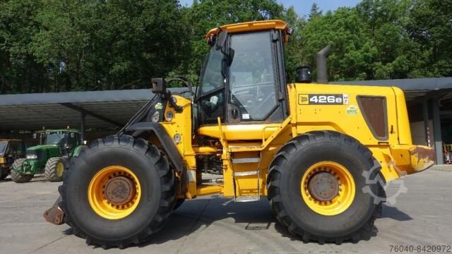 รถตักล้อยาง JCB 426 HT