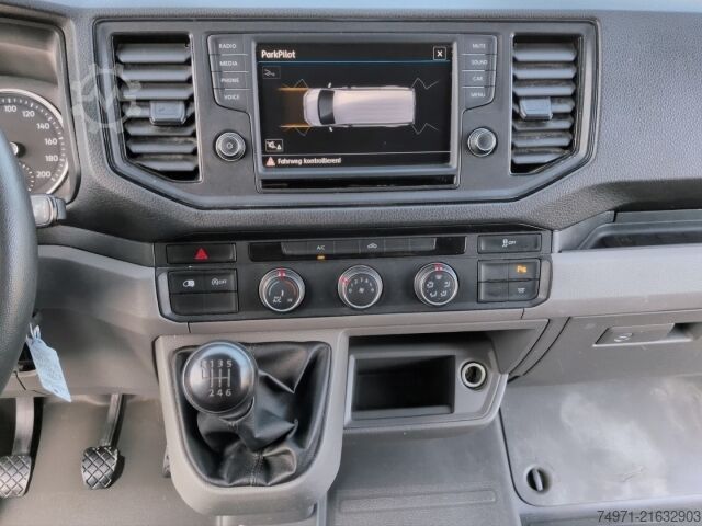 ون پَنِل VW Crafter Kasten MR3640mm+Hoch 3,5t*R-Kam Klima
