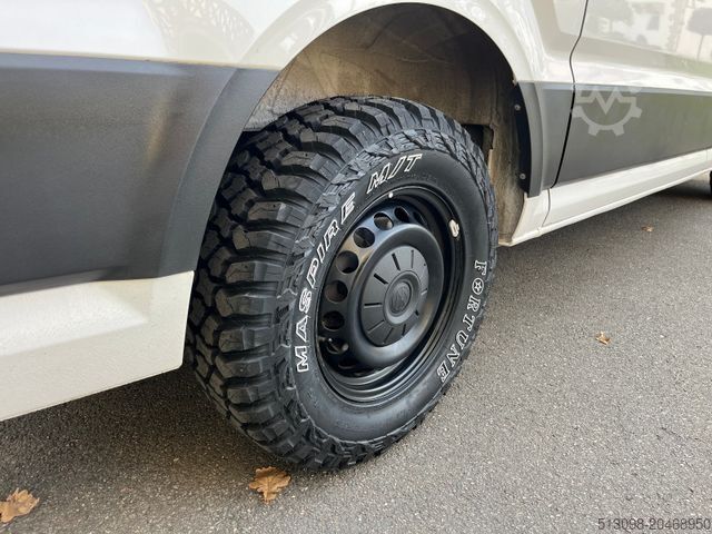 Komercijalno vozilo sa visokim krovom VOLKSWAGEN CRAFTER 2,0 TDI 4 MOTION OFFROAD REIFEN KLIMA