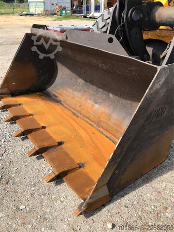  JCB 427ZXT4