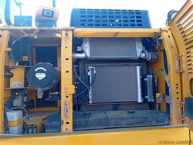  Komatsu PC210LC-11E0