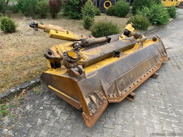  Komatsu D65EX-18E0