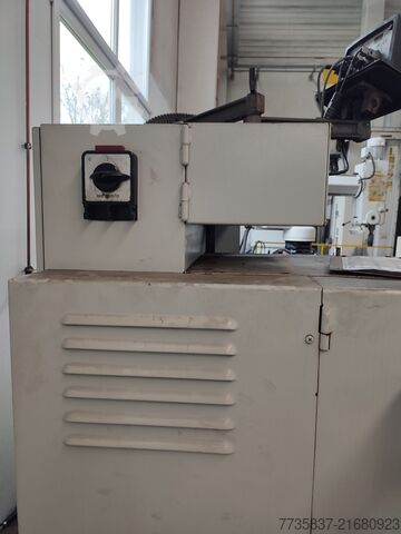 универсален струг AVM MAS 165 S