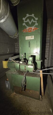 산업용 잔재 목재 파쇄기 ZENO Zerkleinerungsmaschinenbau Norken G ZTLL 800 × 1000