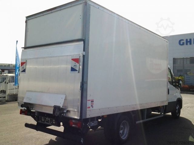 Panelvan IVECO 35C16