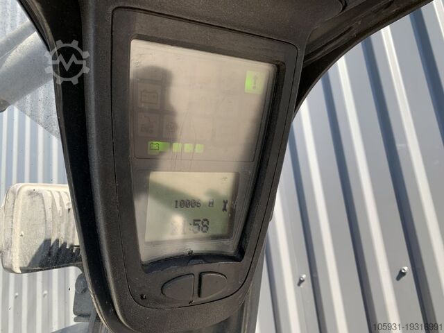 Carretilla eléctrica de 3 ruedas Linde E14-01