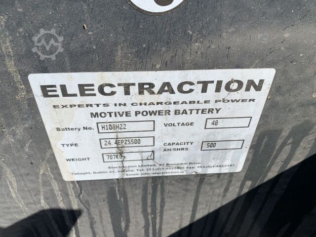 Carretilla eléctrica de 3 ruedas Linde E14-01