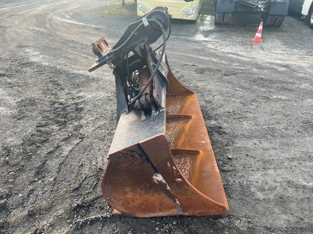 Other ZFE hydraulischer Grabenräumlöffel / MS21 / 2021