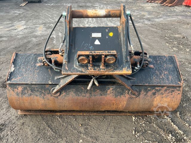 Other ZFE hydraulischer Grabenräumlöffel / MS21 / 2021