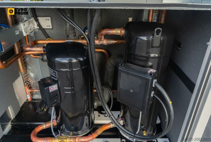 Enfriador New Aircooled chiller CLIVET WSAT XEE 402 101 KW. 2025 yom