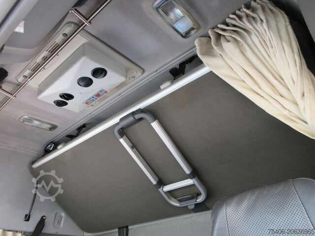 Autocamion cu caroserie tip cutie volvo FH 500 Koffer LBW Standklima