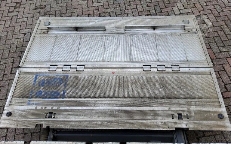 Bakgavellyft BAR BAR ONDERSCHUIF LAADKLEP 1500 KG. MET ROLSTOPS