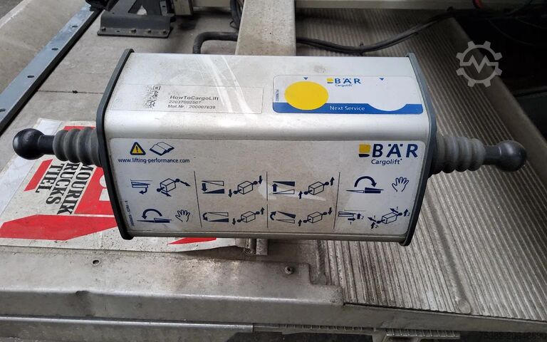 Bakgavellyft BAR BAR ONDERSCHUIF LAADKLEP 1500 KG. MET ROLSTOPS