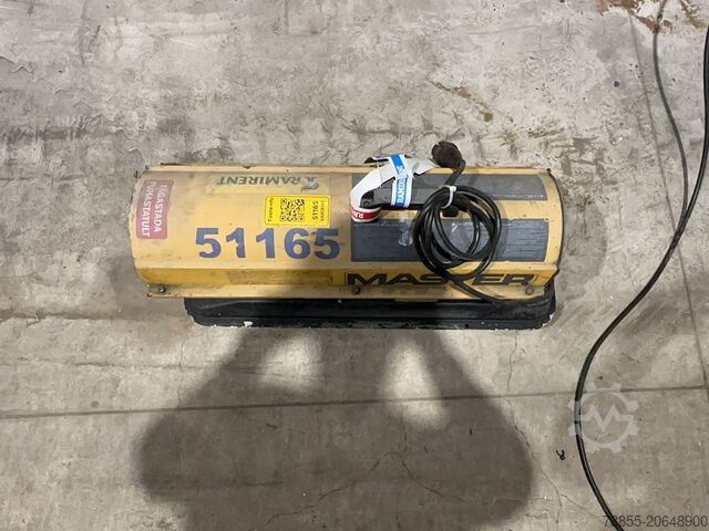 Small Equipment Master B70CED Diesel heater 20kW