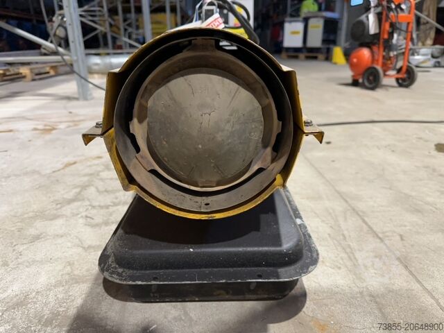 Small Equipment Master B70CED Diesel heater 20kW