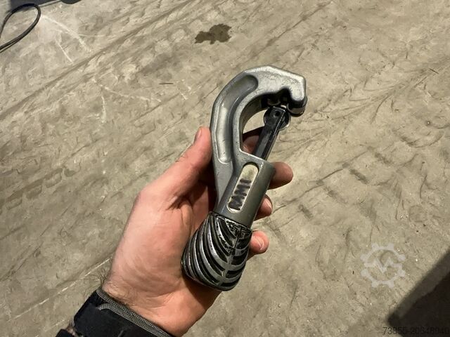 Majhna oprema HENCO WHEEL CUTTER FOR PIPES Pipe cutter, rotatable