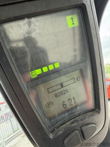 Električni viljuškar na 3 kotača Linde E16-02