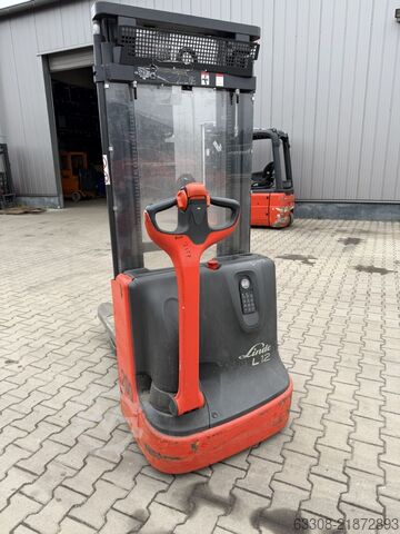 Manuālā krautuva Linde L12