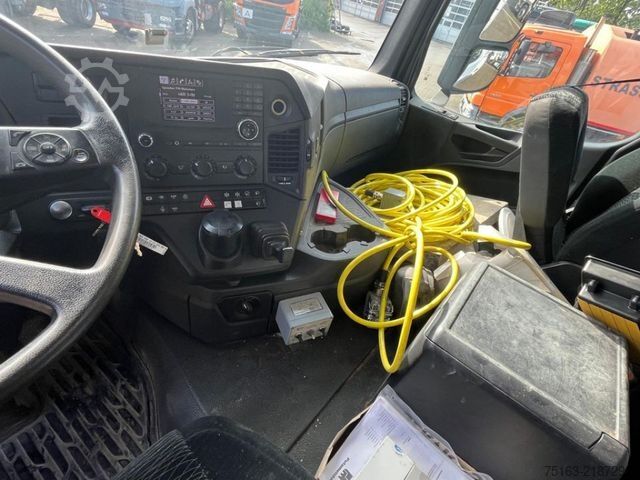 Betonpumpen-LKW MERCEDES-BENZ Arocs 3243 8x4 Pumi Putzmeister deutsch top