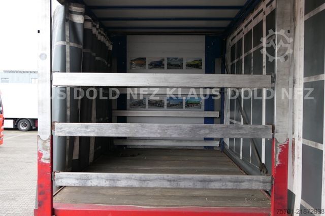 Dzērienu puspiekabe KEMPF SPG34/3 Getränke Curtainsider Schiebeplane