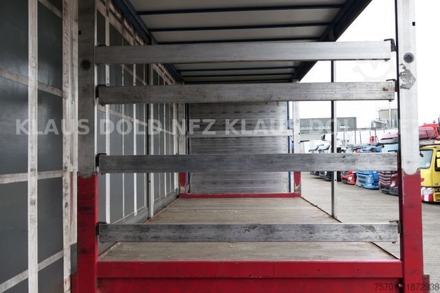Dzērienu puspiekabe KEMPF SPG34/3 Getränke Curtainsider Schiebeplane