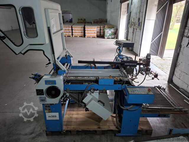 Unicut 740 snitter og pakkemaskin Unigraphica Unicut 740 i S-74-3