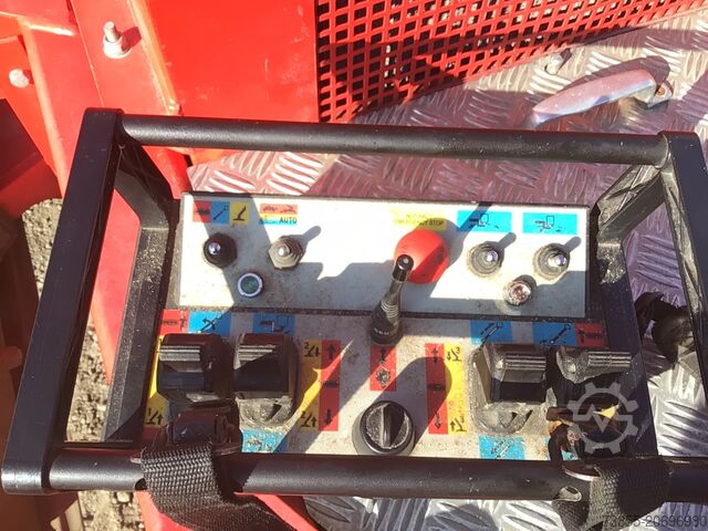 スパイダー作業台 Teupen Leo 36 T (36m)