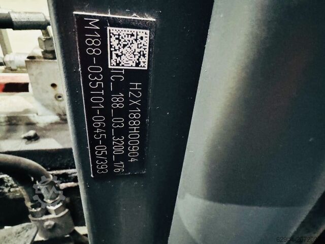 รถยกแอลพีจี Linde H 30 T-02 EVO Triplex STVO Klammergabel