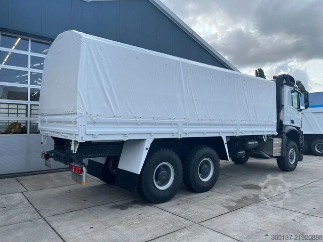 ผ้าใบกันน้ำแบบเลื่อน Mercedes-Benz Arocs 3340 A 6x6 Cargo Truck