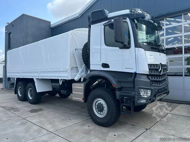 ผ้าใบกันน้ำแบบเลื่อน Mercedes-Benz Arocs 3340 A 6x6 Cargo Truck