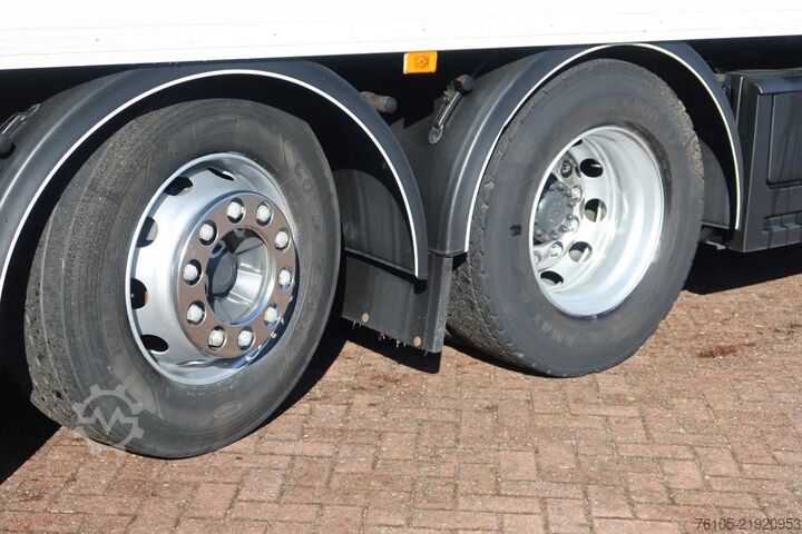 Koper Volvo FM Volvo FM 420 6x2 Stuur-As L.Z.V uitvoering